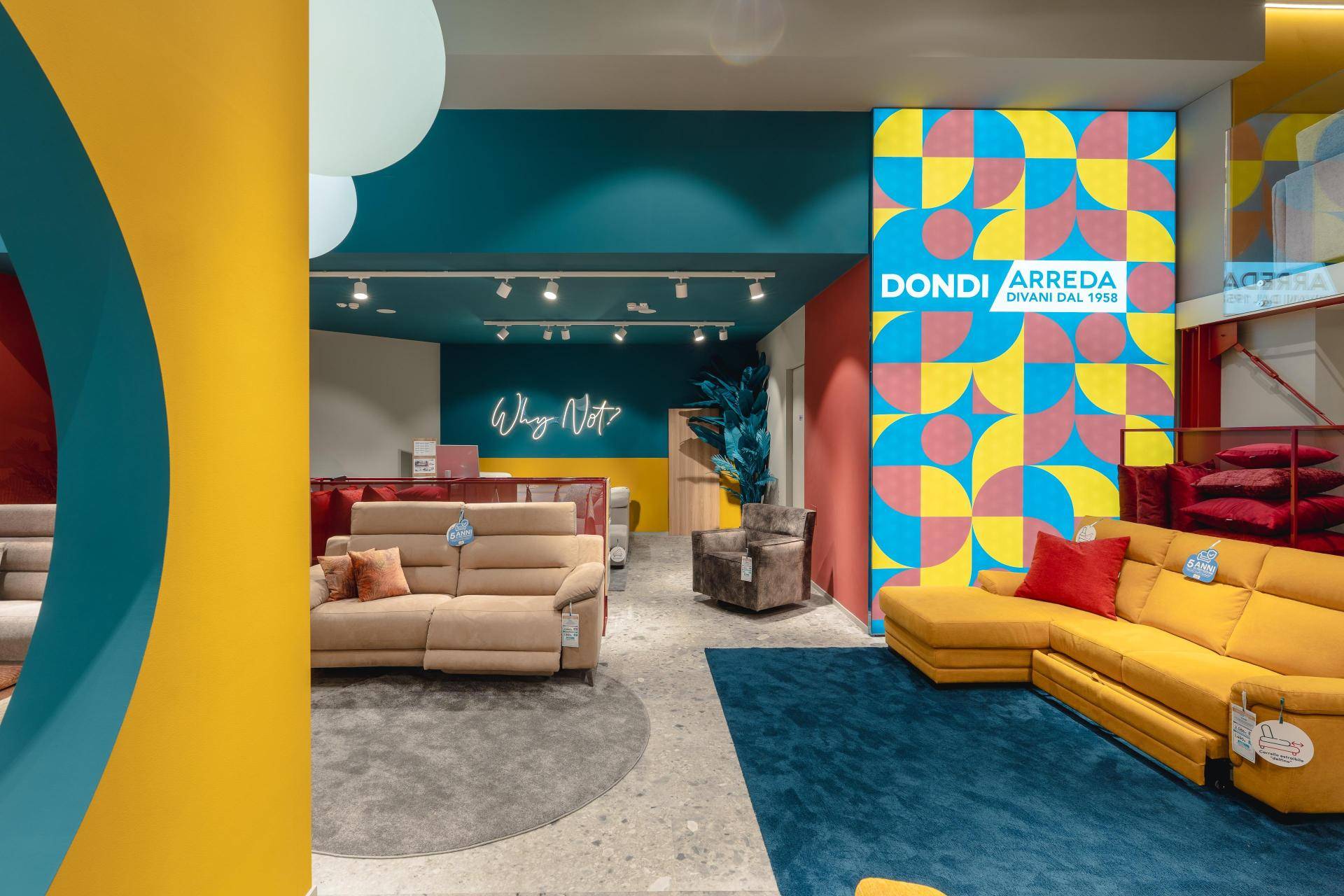 DONDI ARREDA APRE A TRENTO