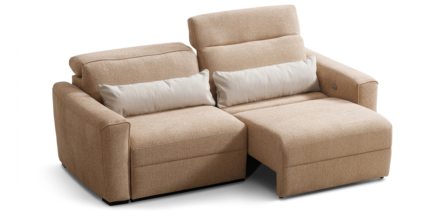 Divano intermedio con 2 sedute a slitta elettrica, in tessuto antimacchia.