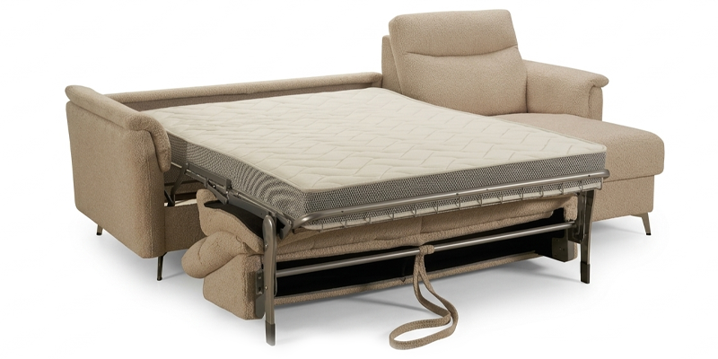 Divano 3 posti con letto (materasso con aloe 140x190x16 cm) e penisola contenitore, in tessuto antimacchia.